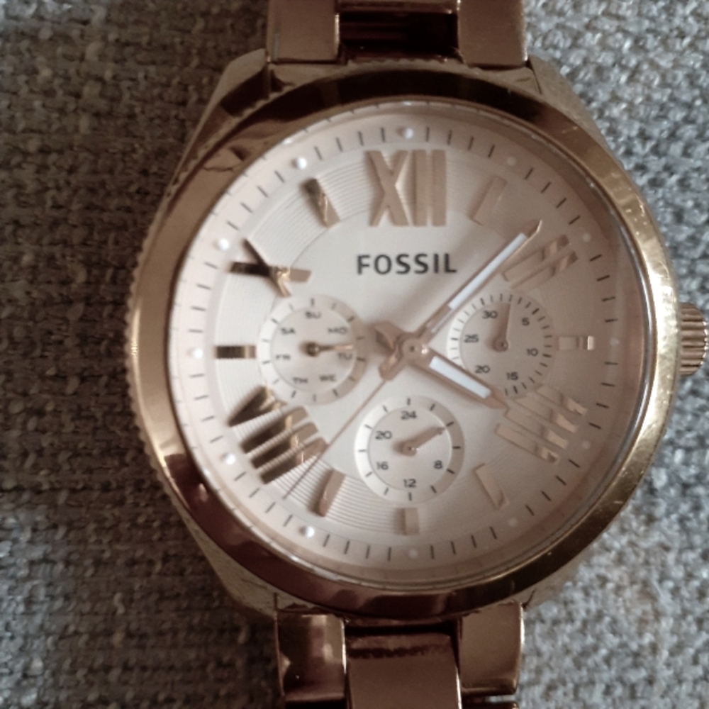 FOSSIL Rose Gold Tone Stainless Steel Watch